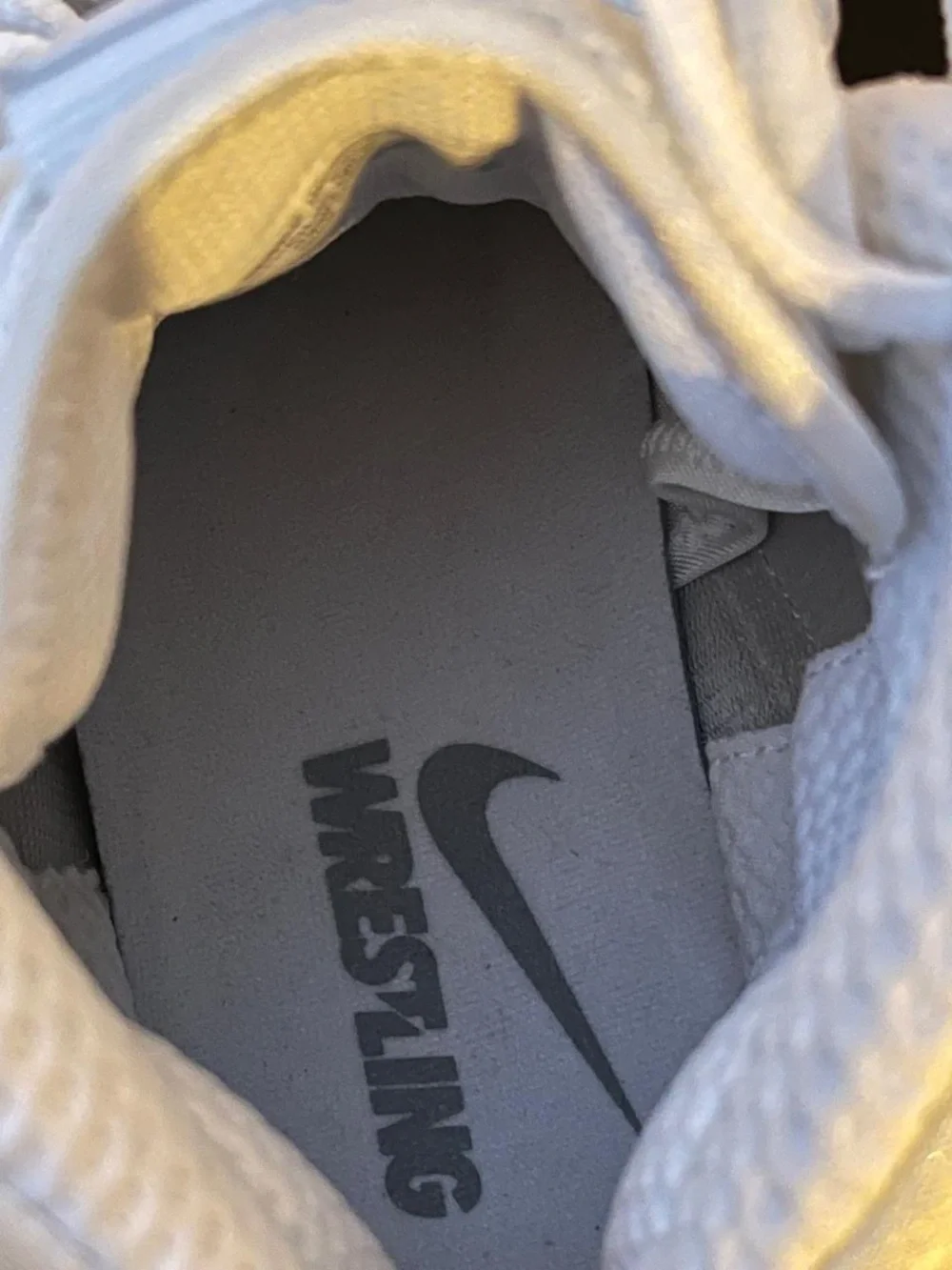 Nike Freek Wrestling Shoes White Metallic Gold Men's Size 10.5 NIB